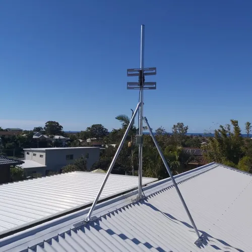 TV Aerial Mounted on GC48 Roof Mast