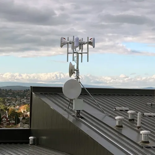 GC76 Fully Loaded WISP Mast installed by Summit Internet