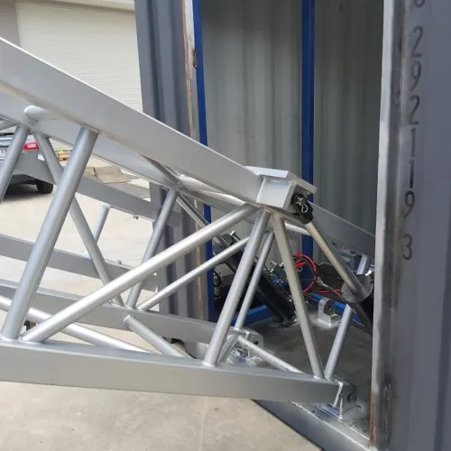 40 tonne hydraulics on our shipping container gantry tower
